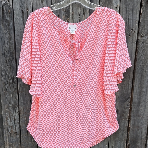 Stylish Pink Top by - Picture 1 of 6